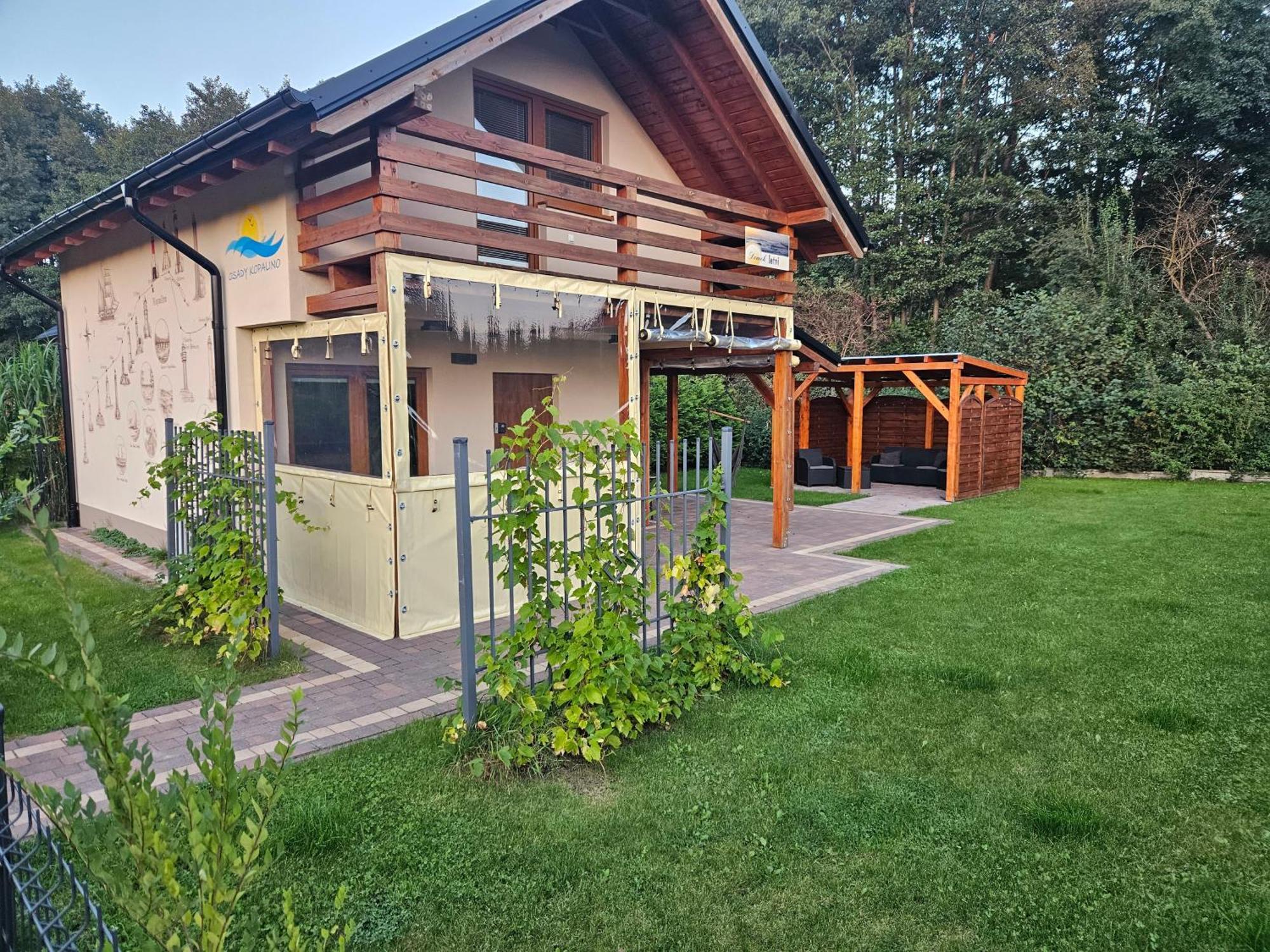 Osada Cztery Pory Roku - Dom Jesien Villa Kopalino Exterior photo